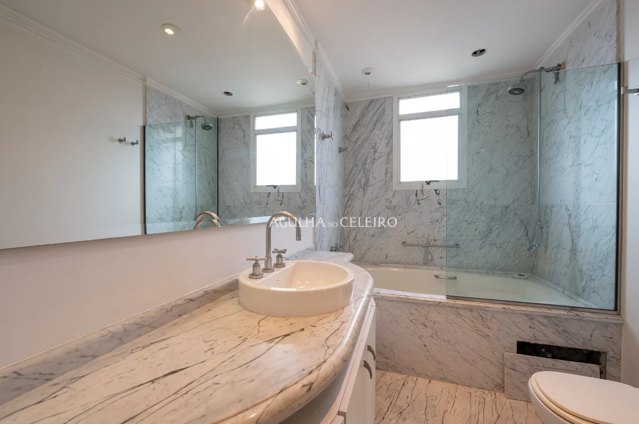 Charmoso apartamento neoclássico no Campo Belo – 20839