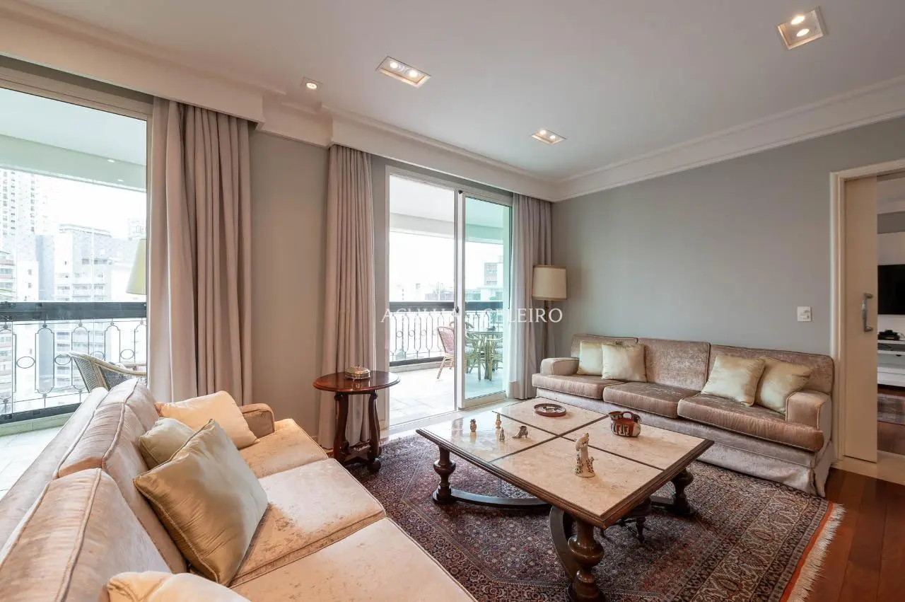 Charmoso apartamento neoclássico no Campo Belo – 20839