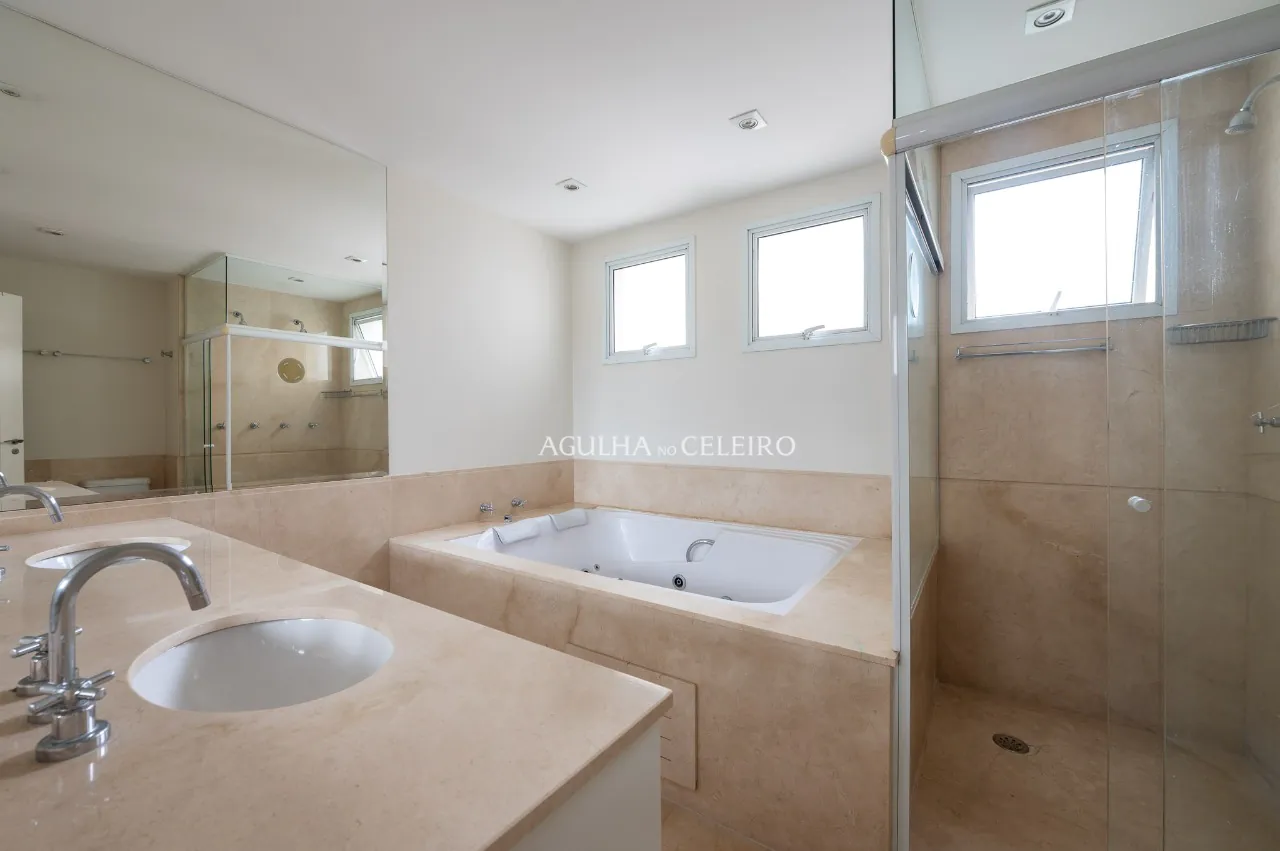 Apartamento de alto padrão em Moema com vista para Jardim Luzitania – 20855