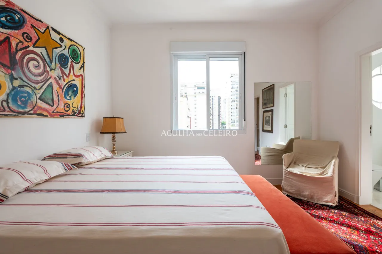 Apartamento reformado e mobiliado para locação no Jardim América – 20868