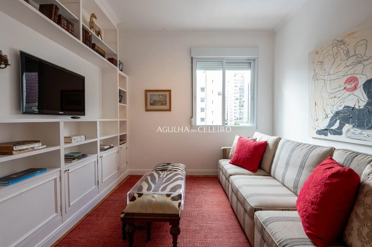 Apartamento reformado e mobiliado para locação no Jardim América – 20868