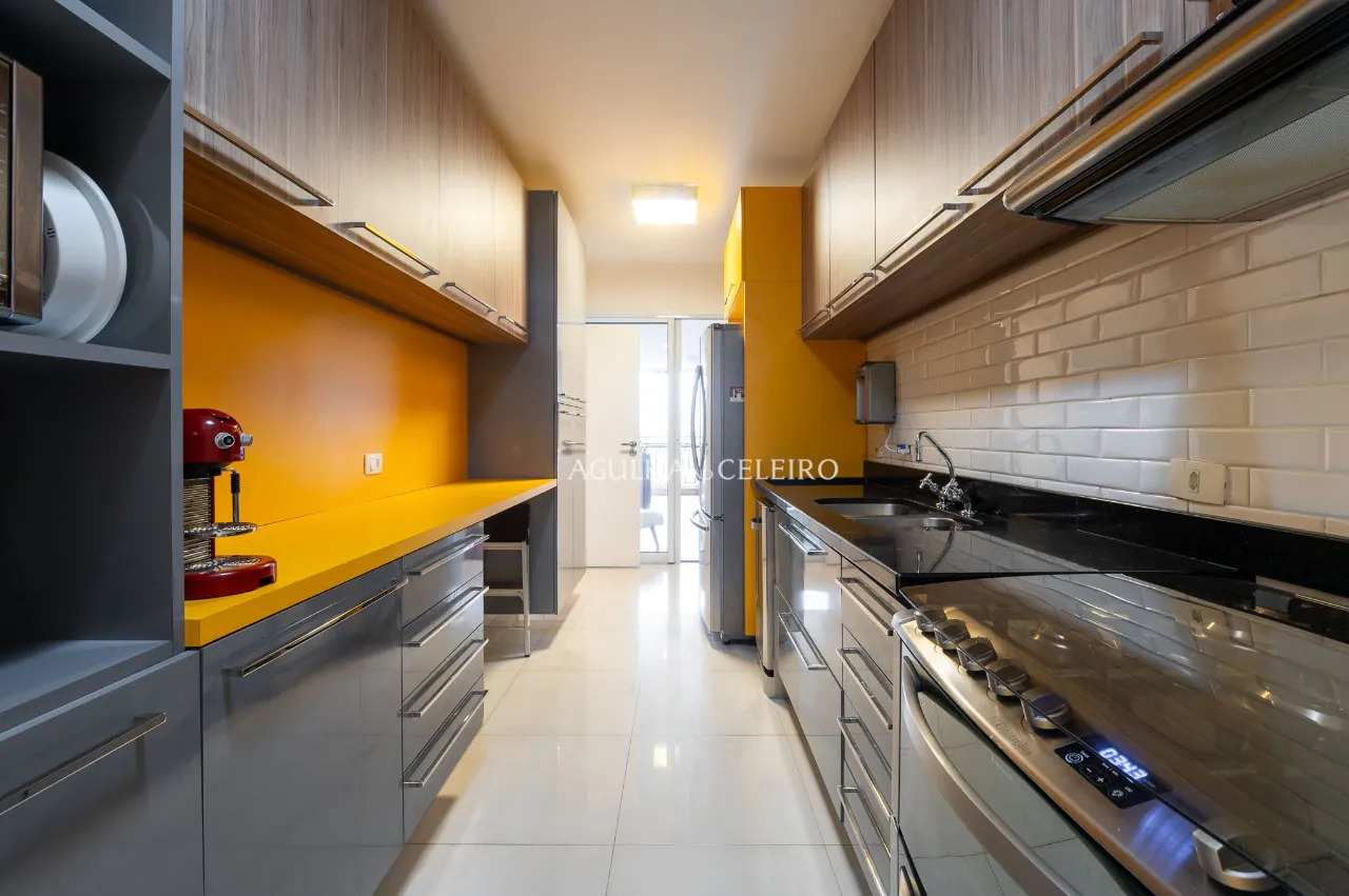 Apartamento em prédio desejado na Vila Olímpia – 20872