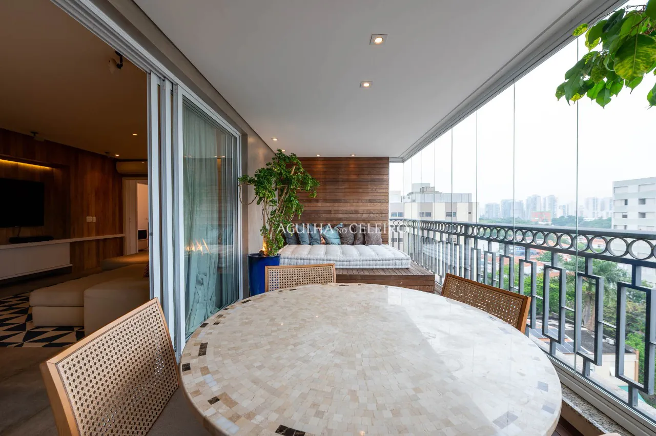 Apartamento em prédio desejado na Vila Olímpia – 20872