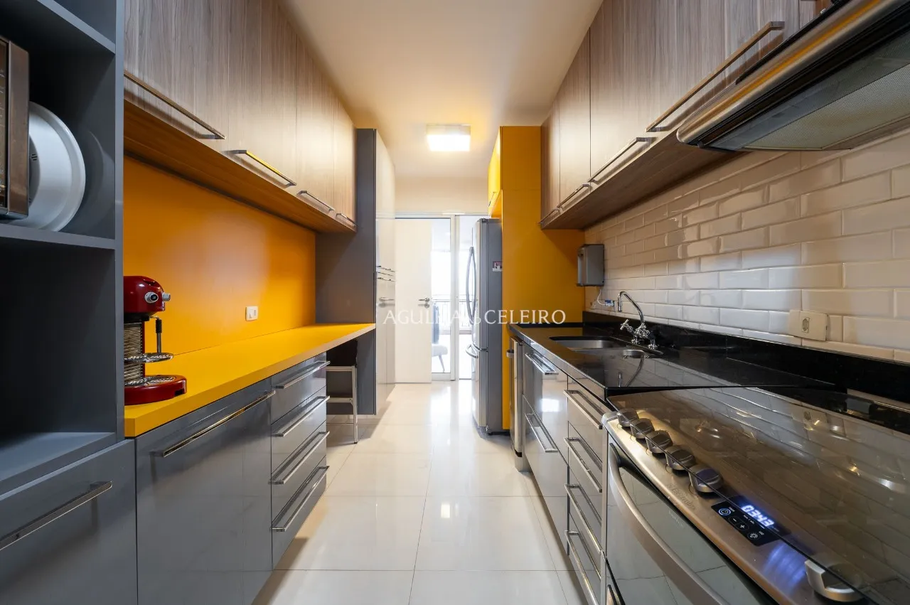 Apartamento em prédio desejado na Vila Olímpia – 20872