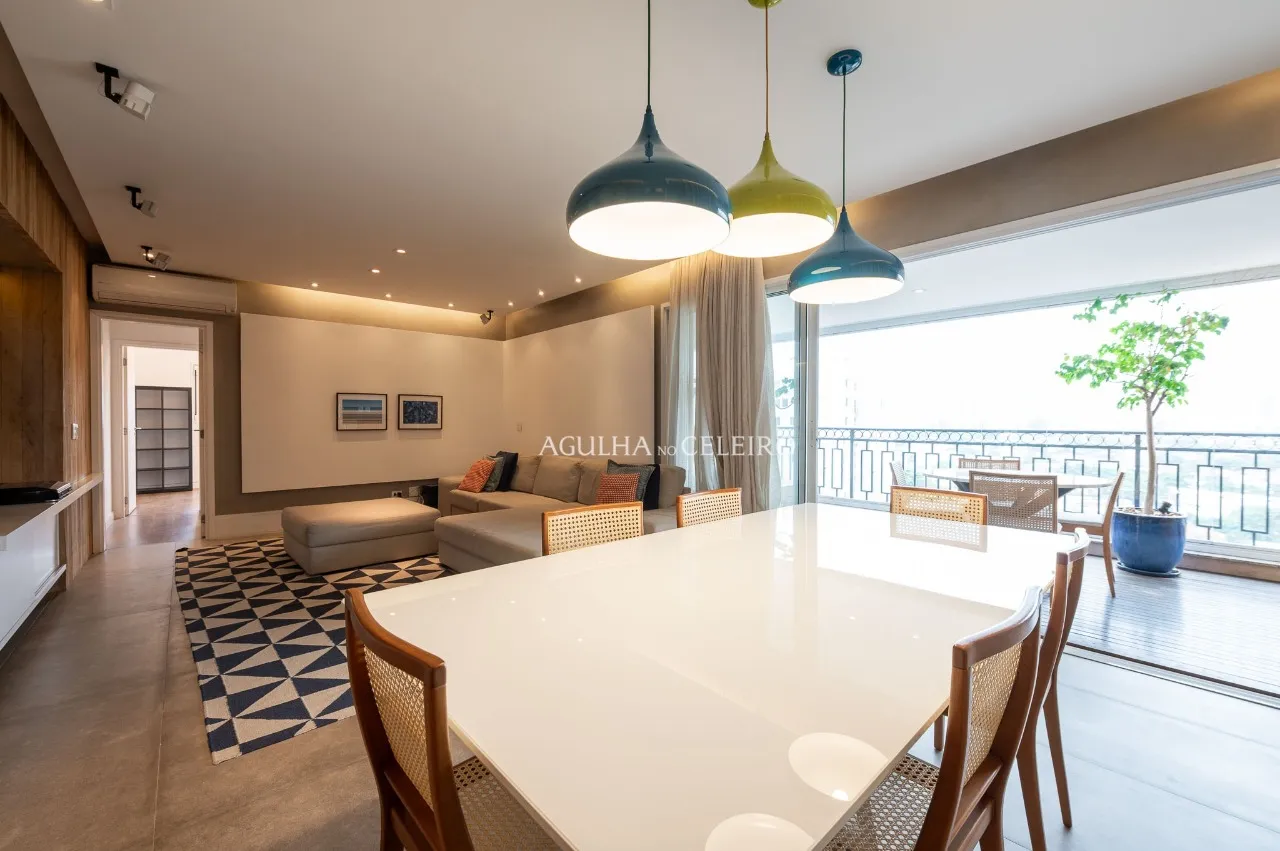 Apartamento em prédio desejado na Vila Olímpia – 20872