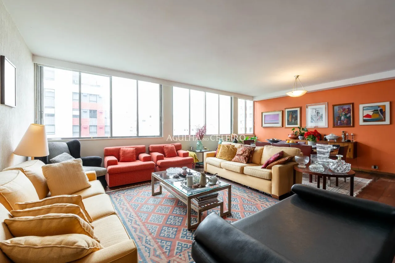 Apartamento iluminado para deixar do seu jeito no melhor do Jardim América. – 20874