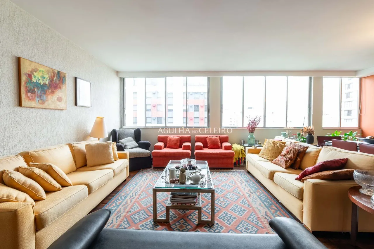 Apartamento iluminado para deixar do seu jeito no melhor do Jardim América. – 20874