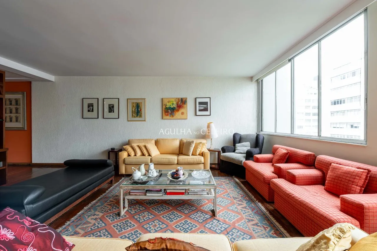 Apartamento iluminado para deixar do seu jeito no melhor do Jardim América. – 20874