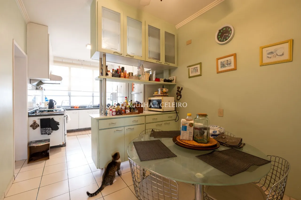 Apartamento iluminado para deixar do seu jeito no melhor do Jardim América. – 20874