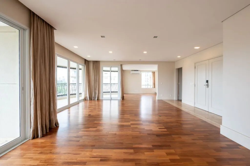 Apartamento na melhior localização de Moema – 20880