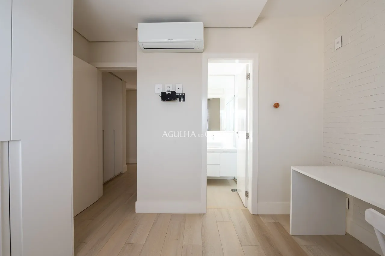 Lindo apartamento mobiliado com reforma impecável em Pinheiros. – 20892