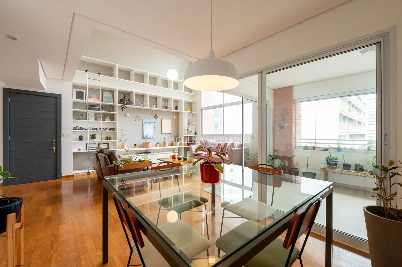 Magnífico duplex, que combina elegância e conforto de forma inigualável. – 20902