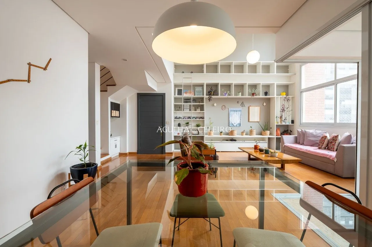 Magnífico duplex, que combina elegância e conforto de forma inigualável. – 20902