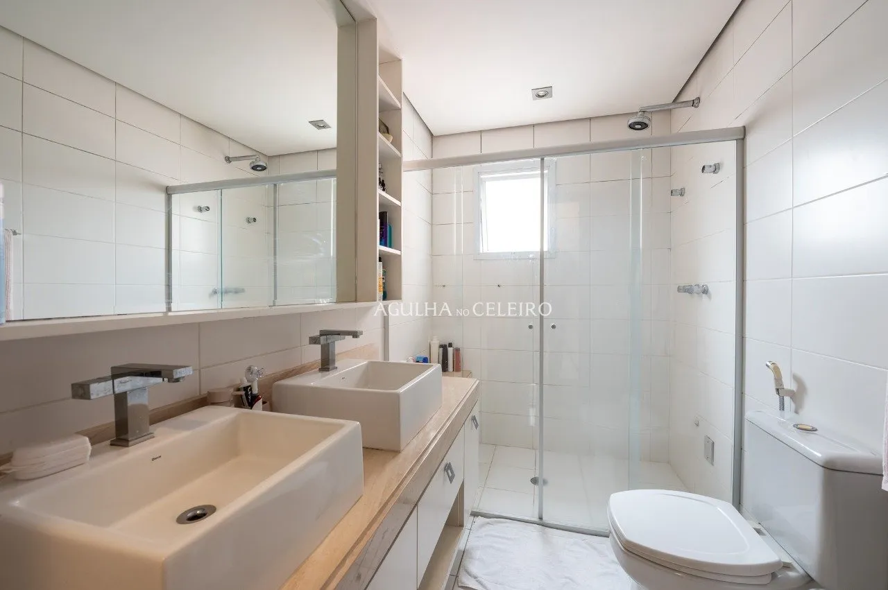 Magnífico duplex, que combina elegância e conforto de forma inigualável. – 20902