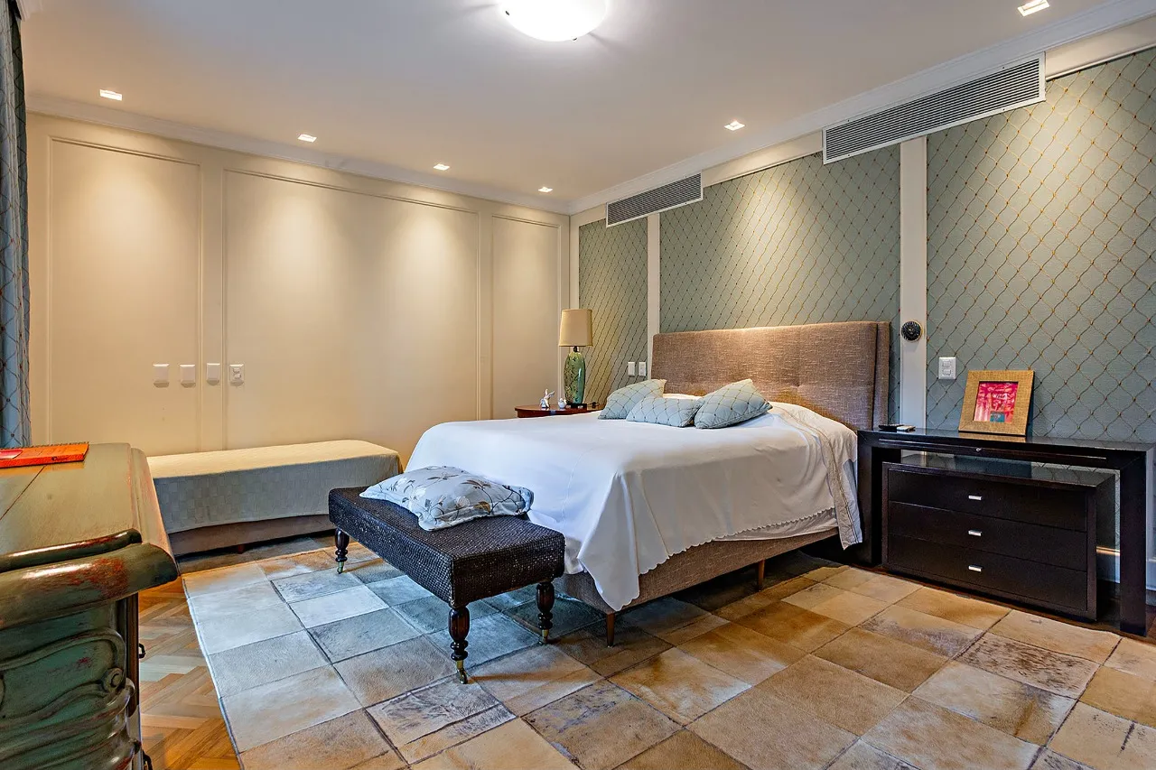 Apartamento com vista permanente para o Parque do Povo – 20926