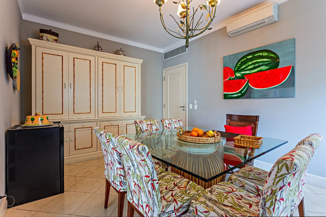 Apartamento com vista permanente para o Parque do Povo – 20926