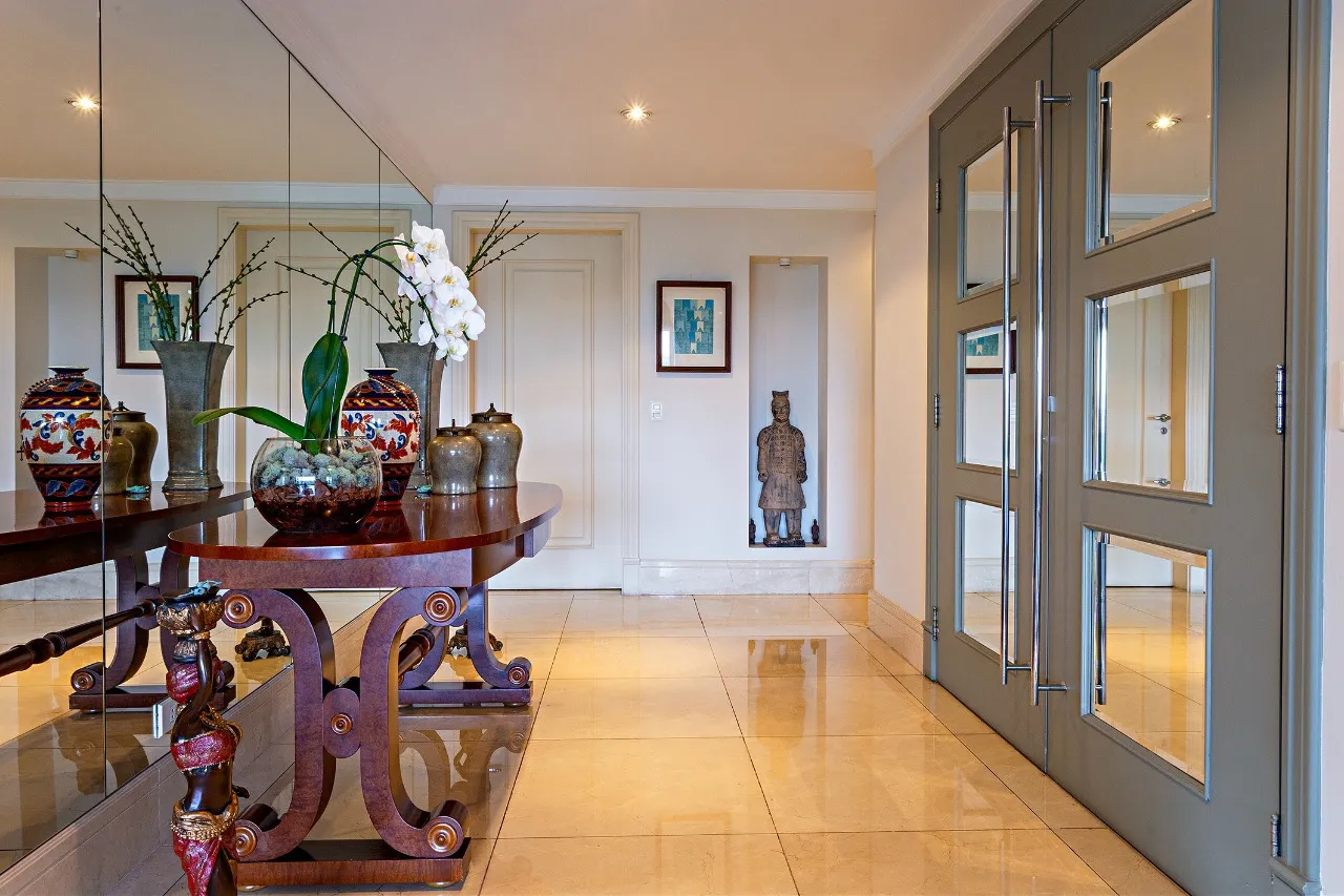 Apartamento com vista permanente para o Parque do Povo – 20926