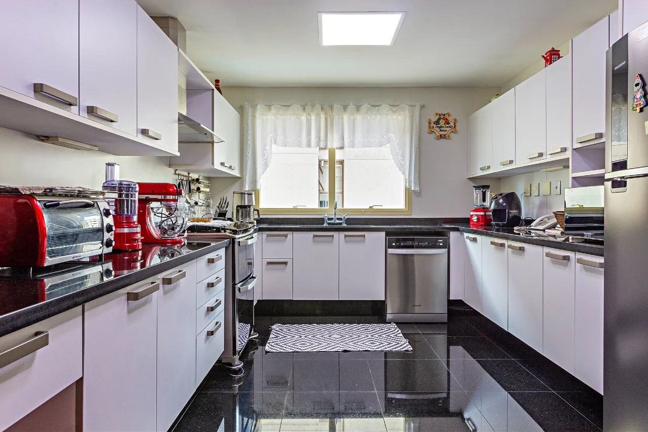 Apartamento com vista permanente para o Parque do Povo – 20926