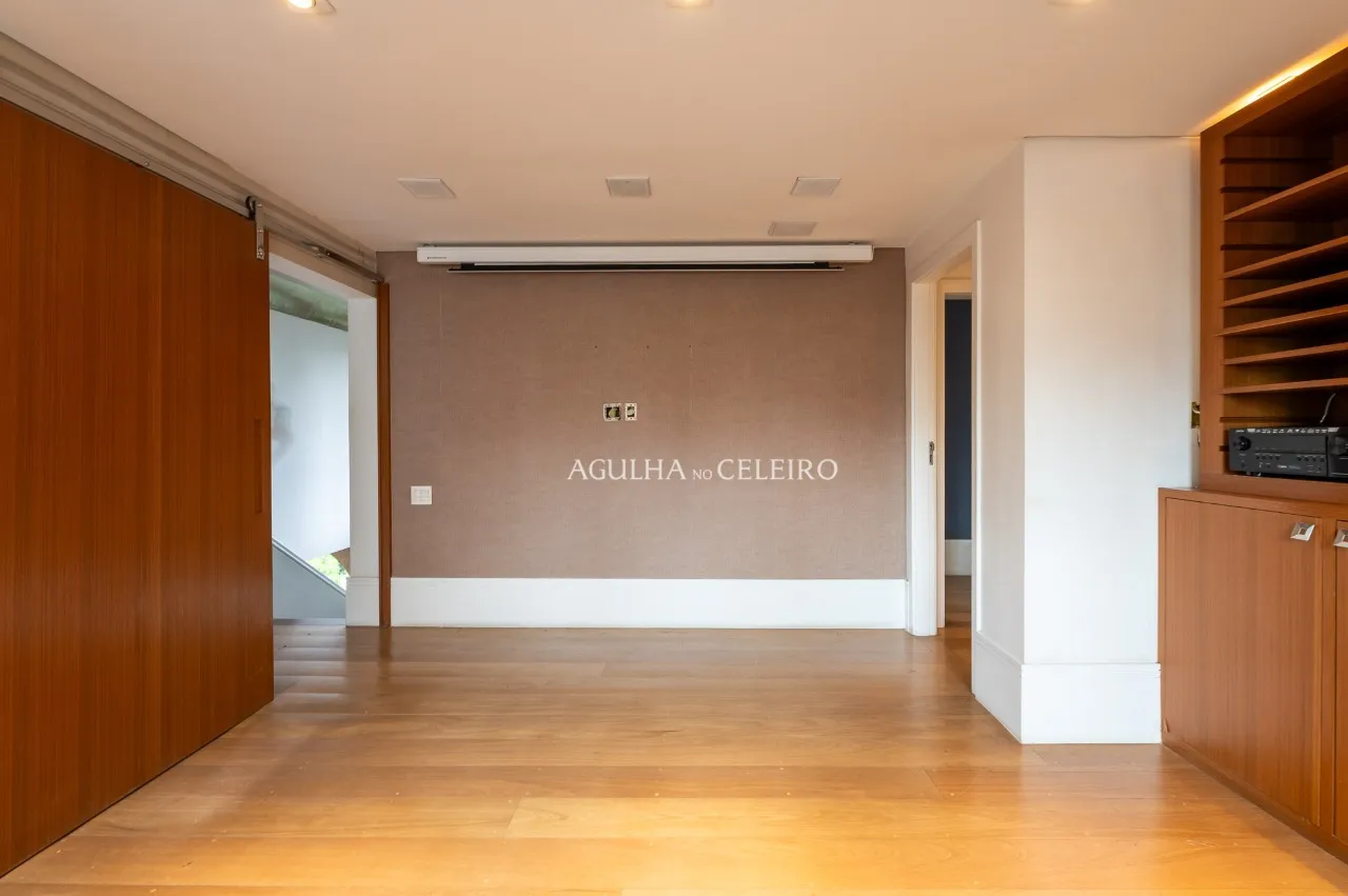 Apartamento duplex à venda em Moema – 20942