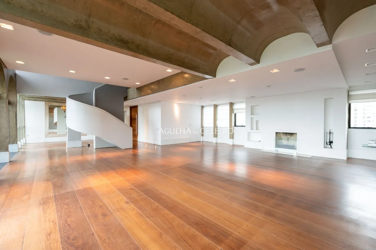 Apartamento duplex à venda em Moema – 20942