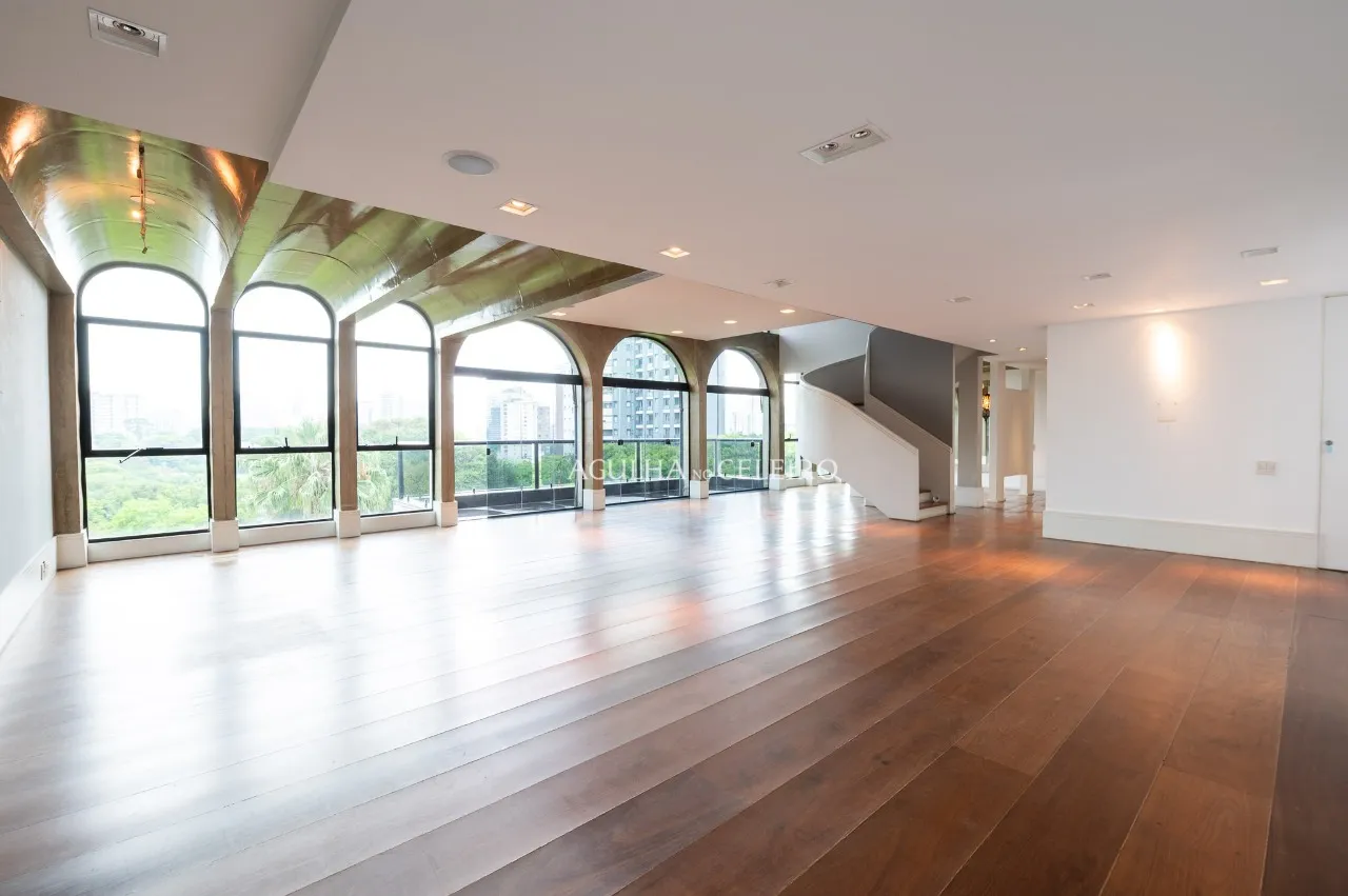 Apartamento duplex à venda em Moema – 20942