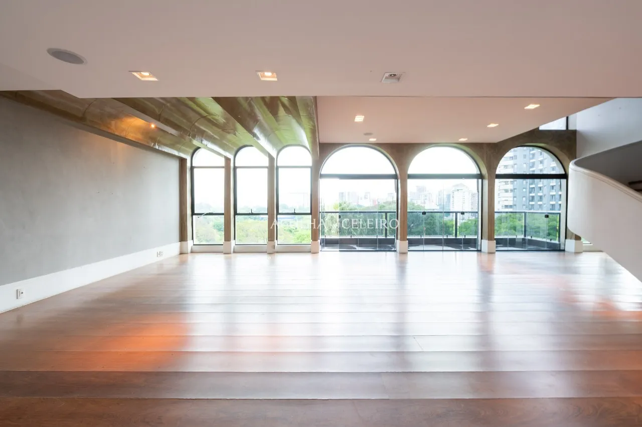 Apartamento duplex à venda em Moema – 20942