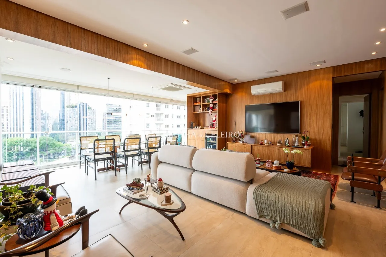 Apartamento bem iluminado à venda no Itaim Bibi – 20964