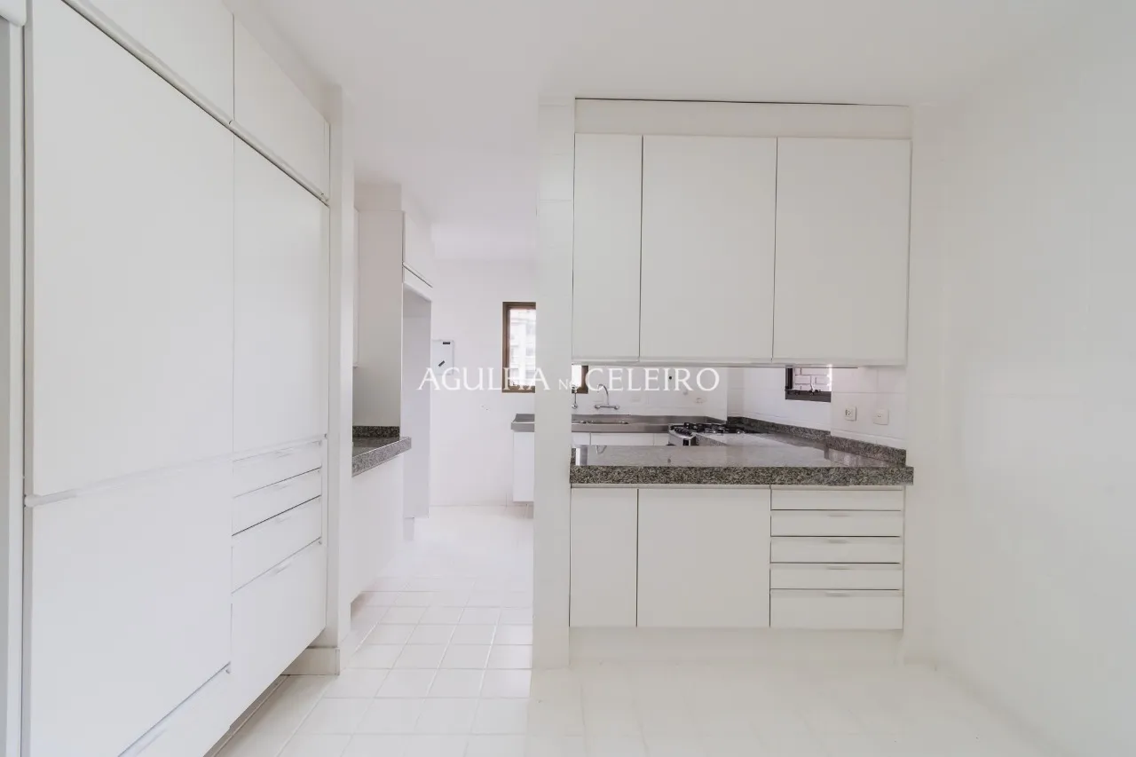 Apartamento super iluminado no Jardim Europa. – 8916 - 8916_COMLOGO-15