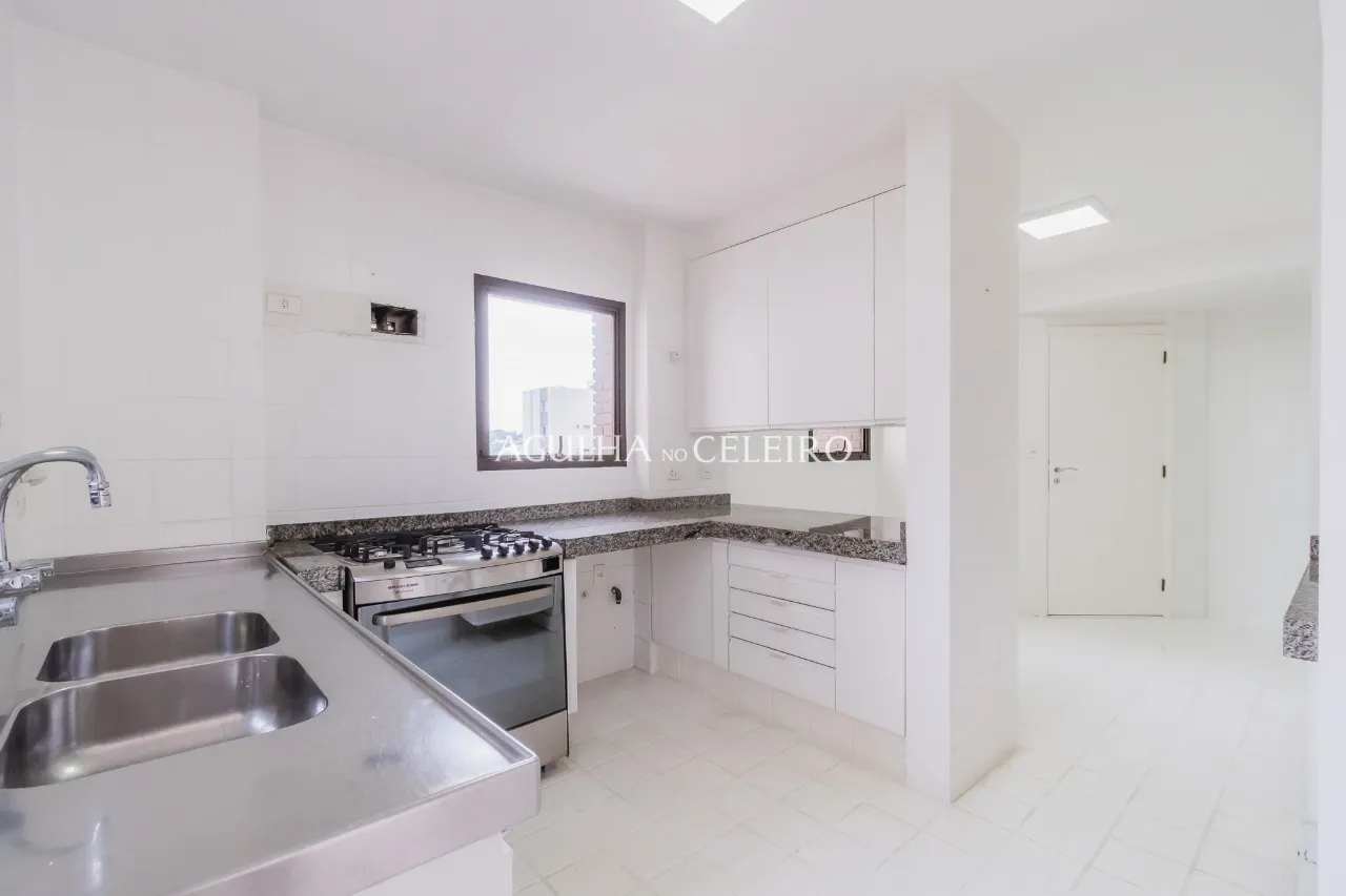 Apartamento super iluminado no Jardim Europa. – 8916 - 8916_COMLOGO-16