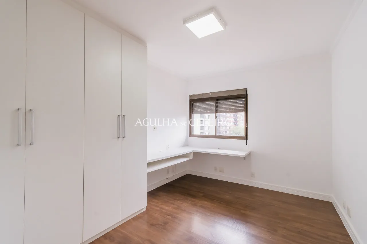 Apartamento super iluminado no Jardim Europa. – 8916 - 8916_COMLOGO-26