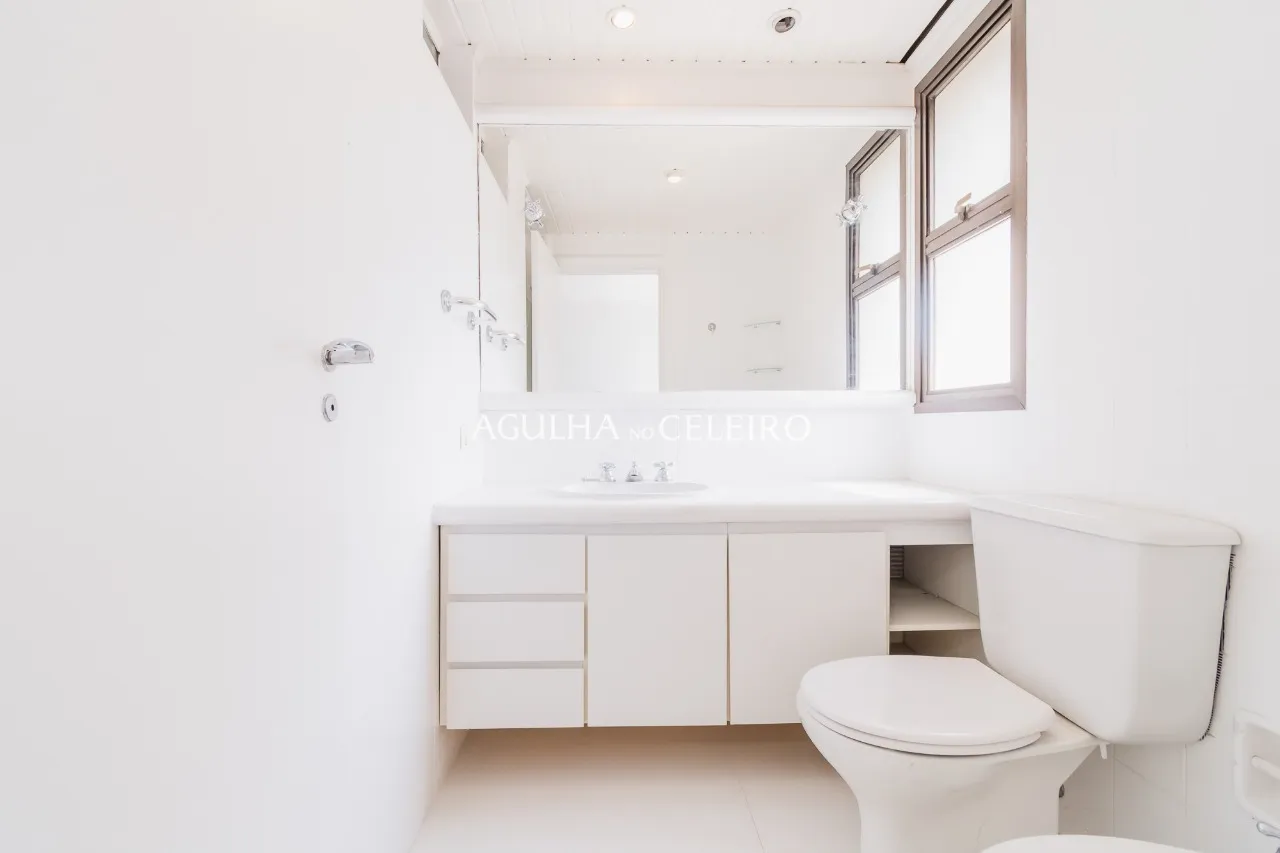 Apartamento super iluminado no Jardim Europa. – 8916 - 8916_COMLOGO-37