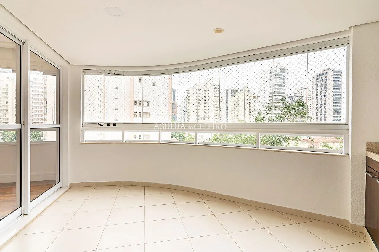 Apartamento à venda em excelente localização no bairro de Pinheiros. – 9599