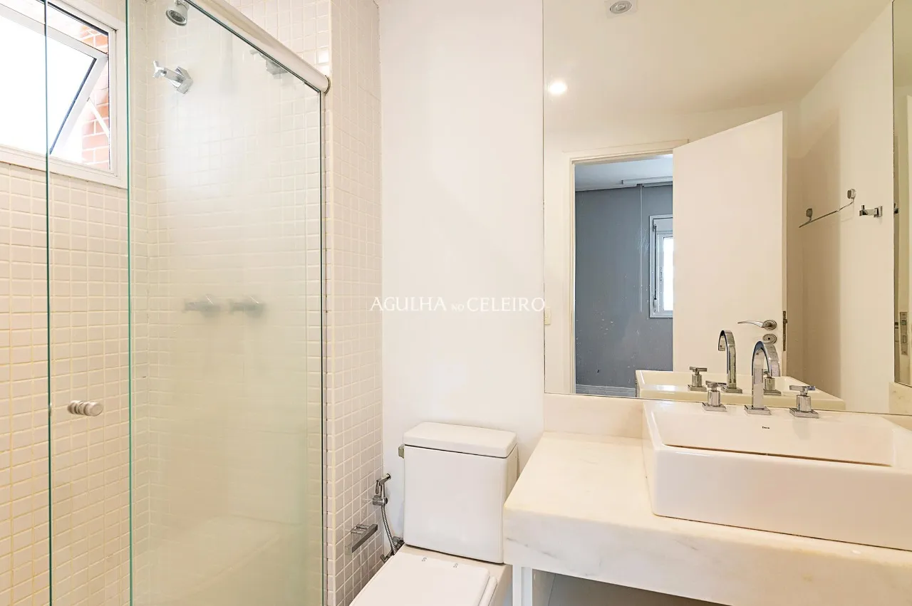 Apartamento à venda em excelente localização no bairro de Pinheiros. – 9599