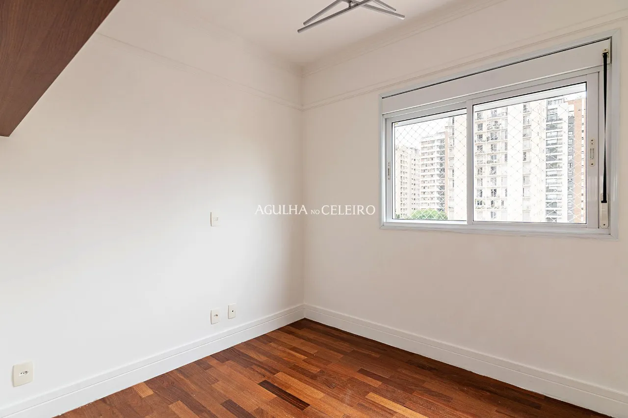 Apartamento à venda em excelente localização no bairro de Pinheiros. – 9599