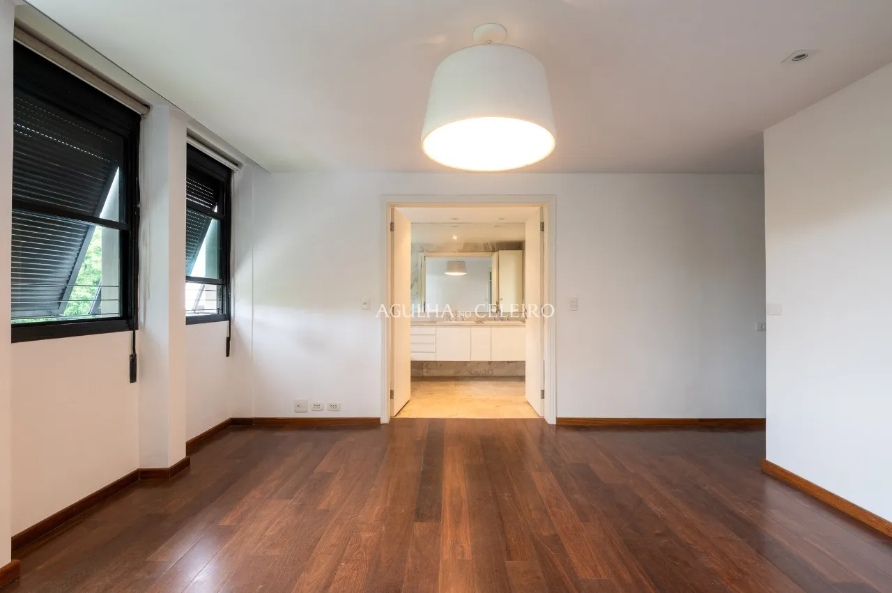 Apartamento espaçoso à venda em Moema – AP3183