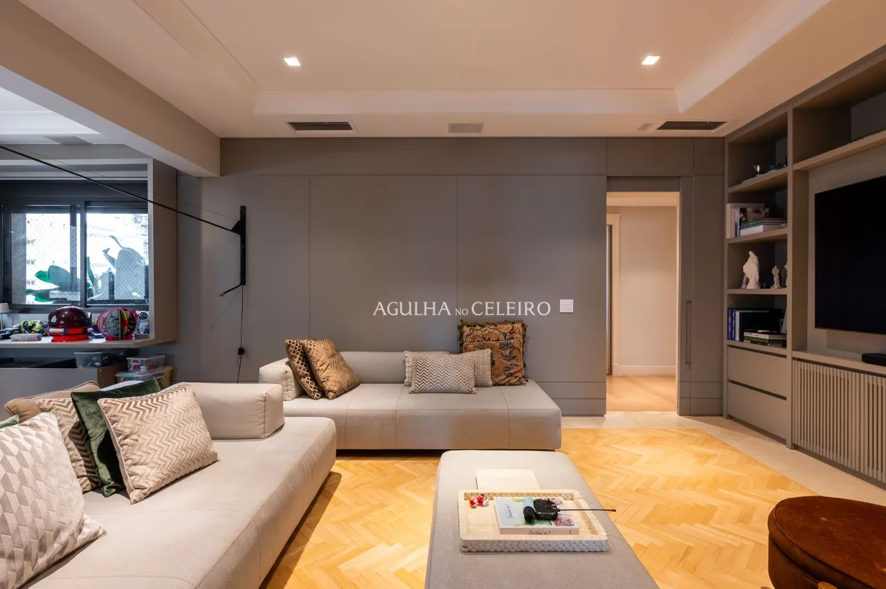 Ótima opção com vista definitiva sobre o Parque do Povo – AP3449