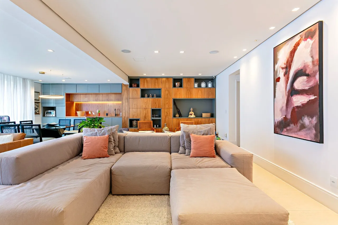 Apartamento com reforma impecável à venda no Itaim Bibi. – AP8346