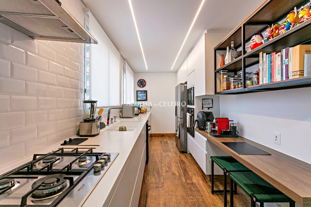 Apartamento com reforma impecável à venda no Itaim Bibi. – AP8346