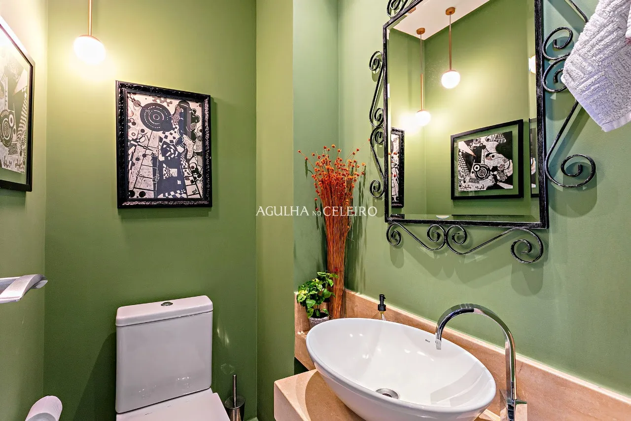 Apartamento com reforma impecável à venda no Itaim Bibi. – AP8346