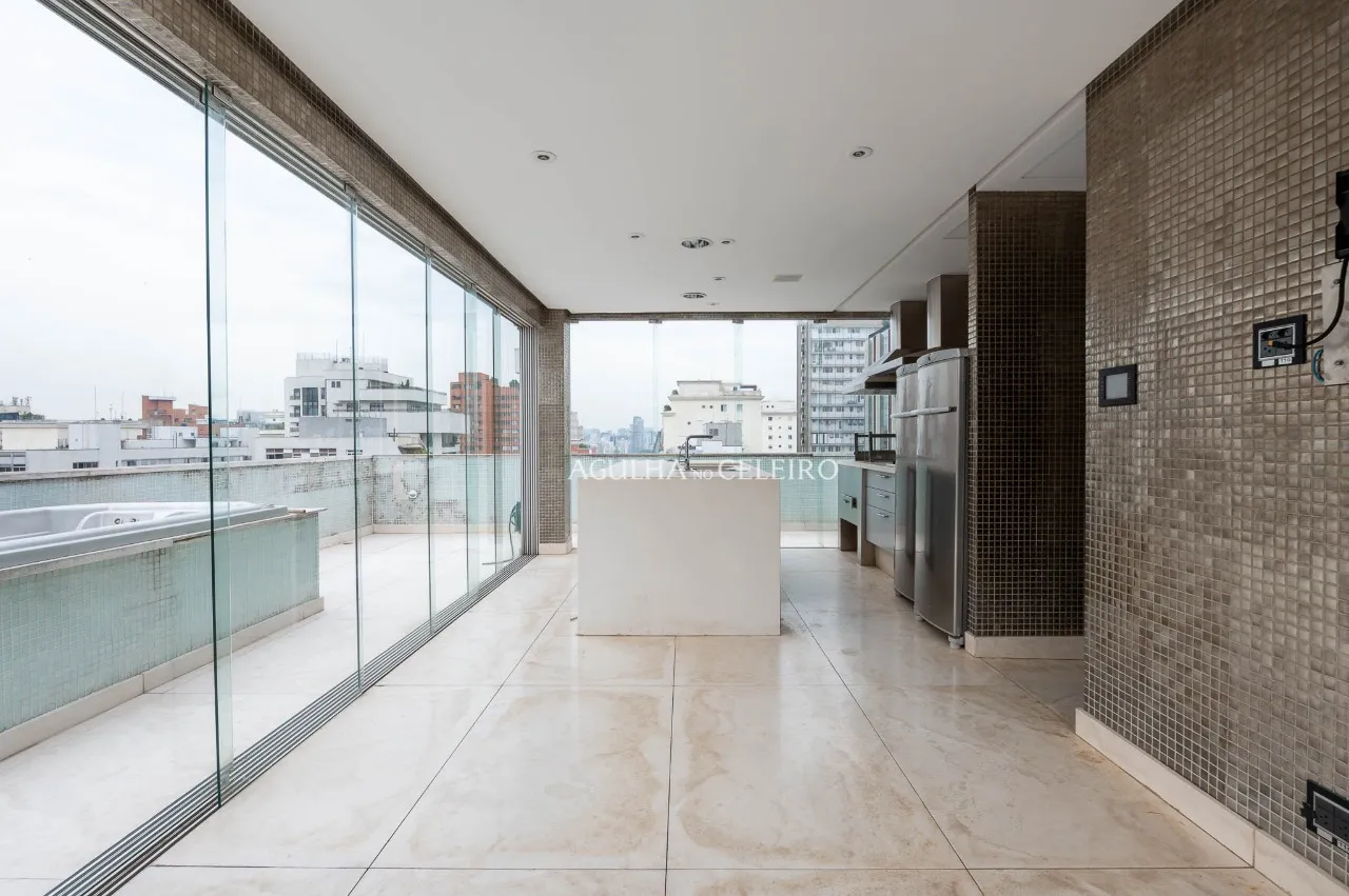 Cobertura mobiliada à venda no Jardim América. – CO0337