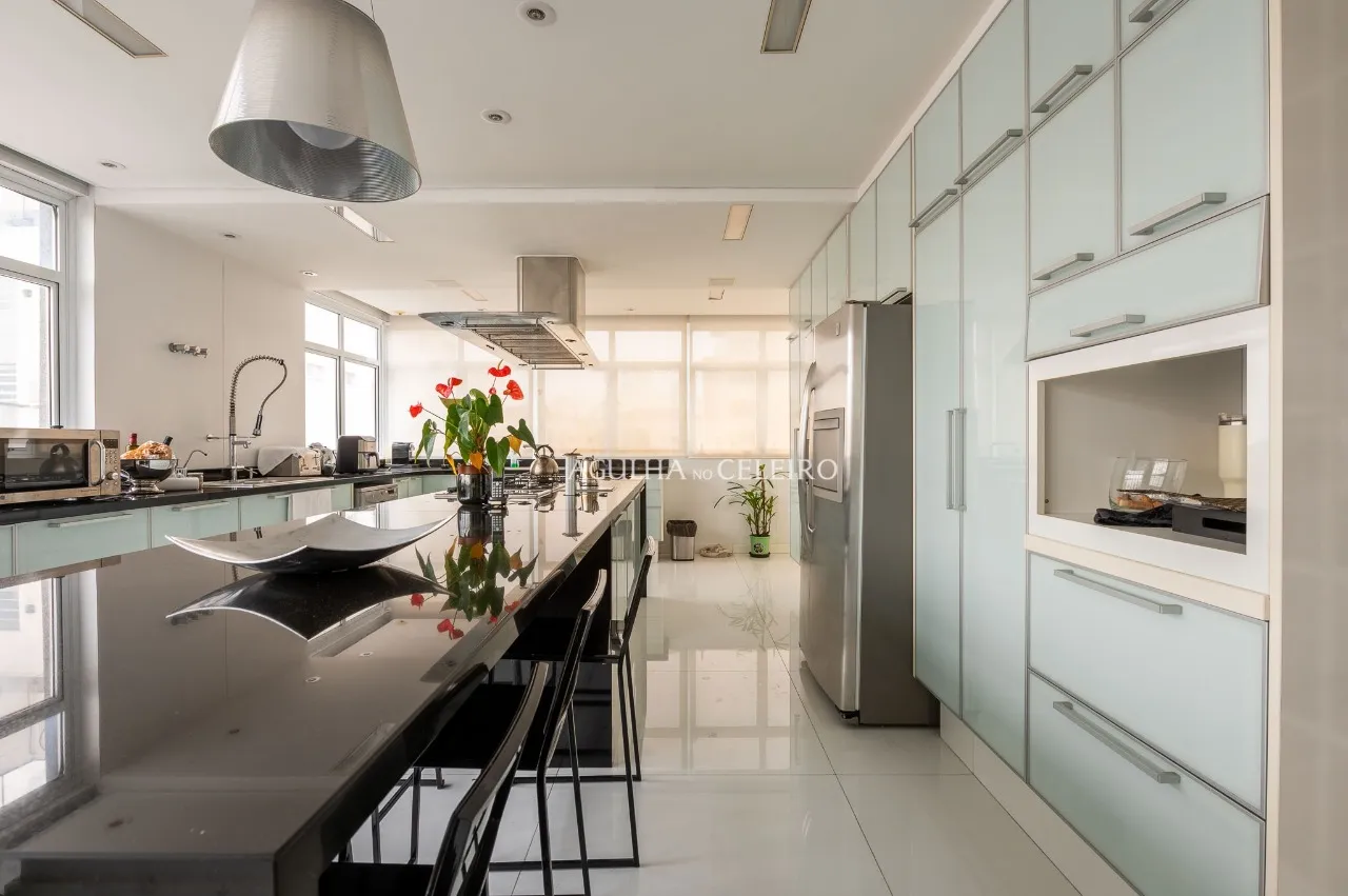 Cobertura mobiliada à venda no Jardim América. – CO0337