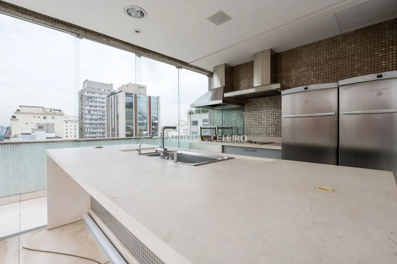 Cobertura mobiliada à venda no Jardim América. – CO0337