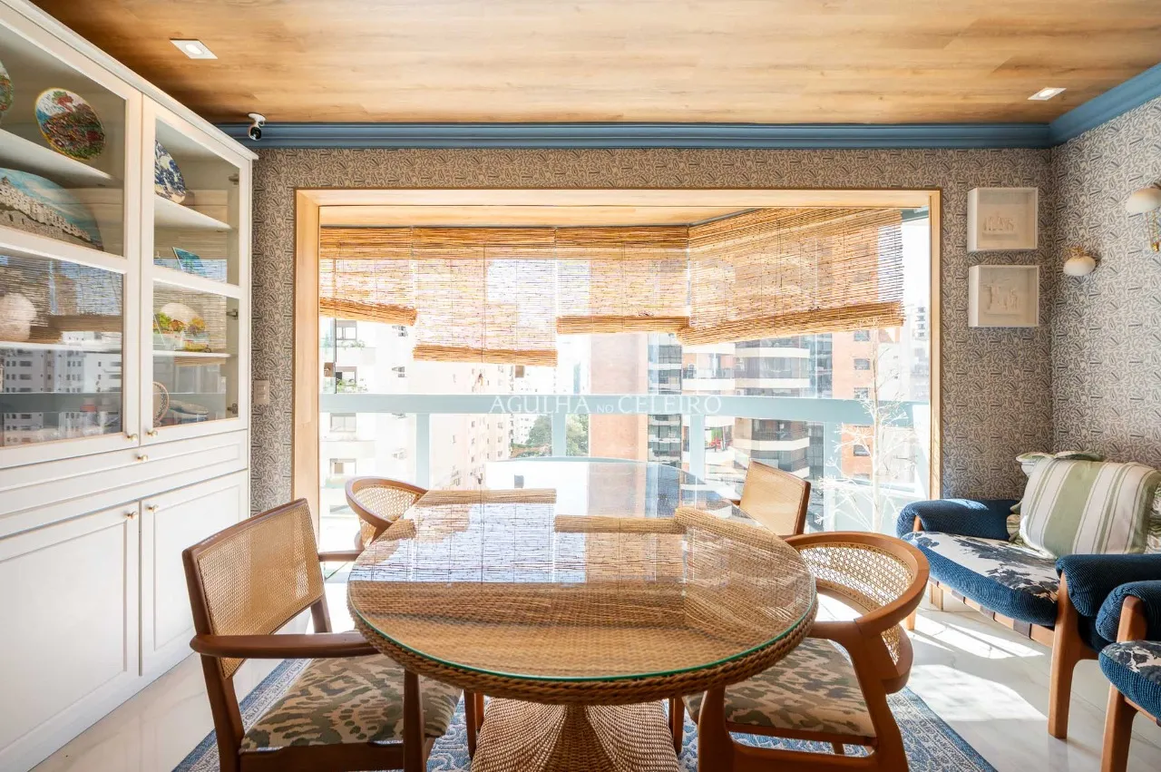 Cobertura reformada e impecável na Vila Nova Conceição – CO0674