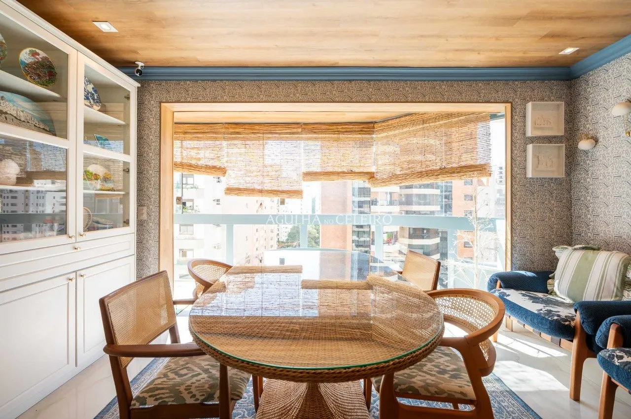 Cobertura reformada e impecável na Vila Nova Conceição – CO0674