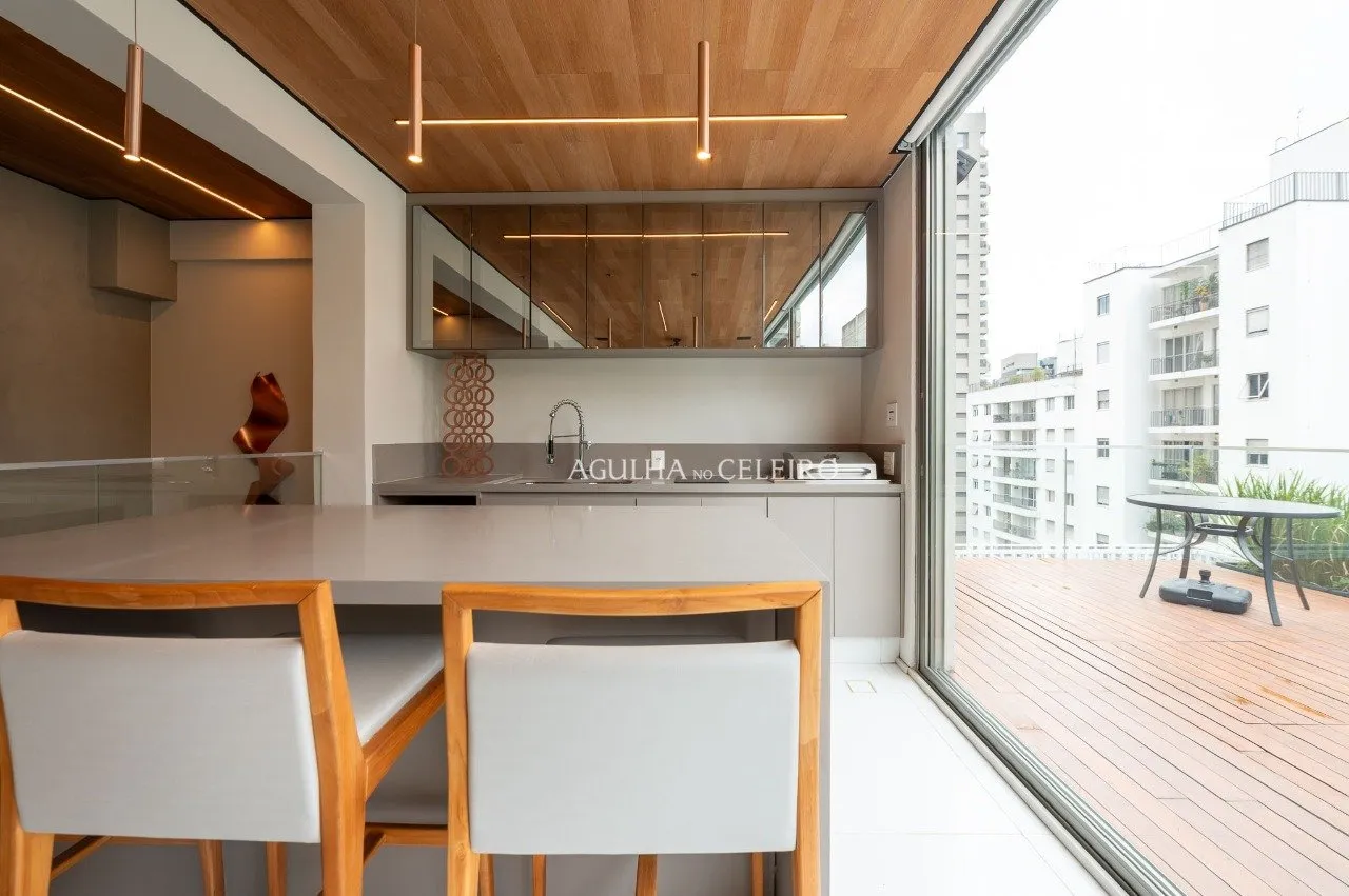 Cobertura maravilhosa à venda ou locação no Itaim Bibi – CO0733