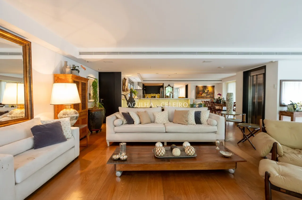 Casa em Condomínio no Alto de Pinheiros em frente ao Parque Villa-Lobos. – 14078