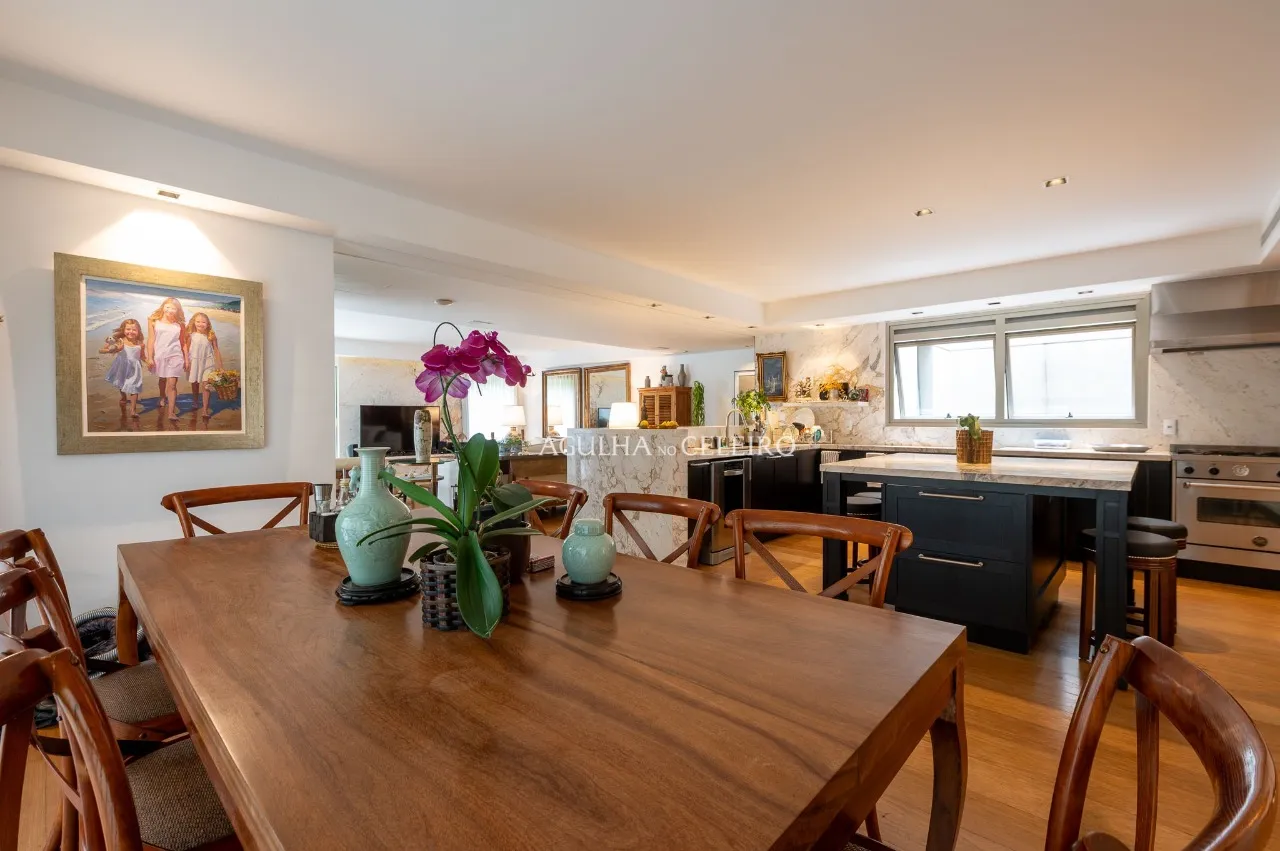 Casa em Condomínio no Alto de Pinheiros em frente ao Parque Villa-Lobos. – 14078