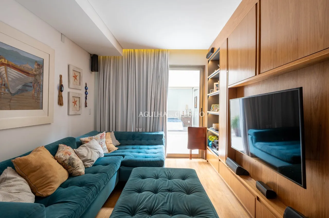 Casa em Condomínio no Alto de Pinheiros em frente ao Parque Villa-Lobos. – 14078