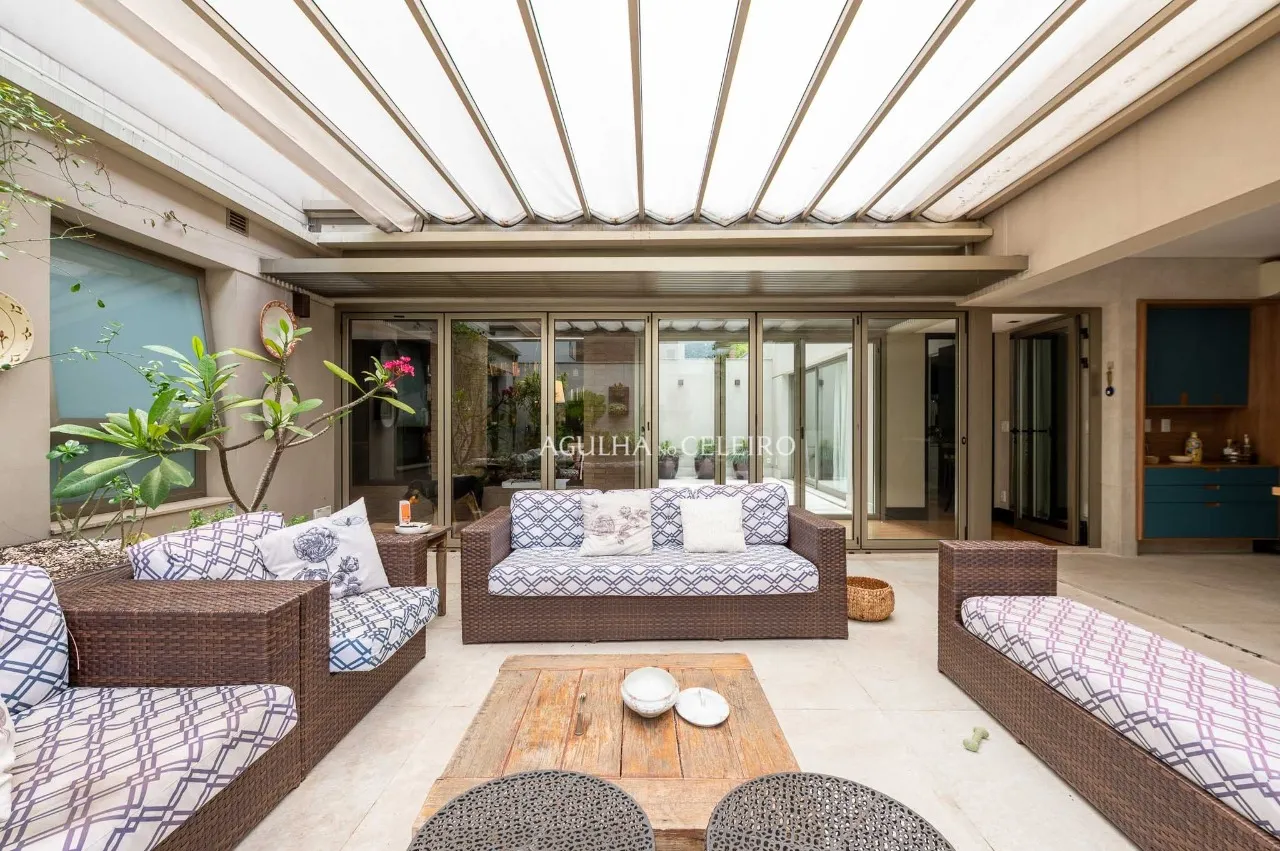 Casa em Condomínio no Alto de Pinheiros em frente ao Parque Villa-Lobos. – 14078