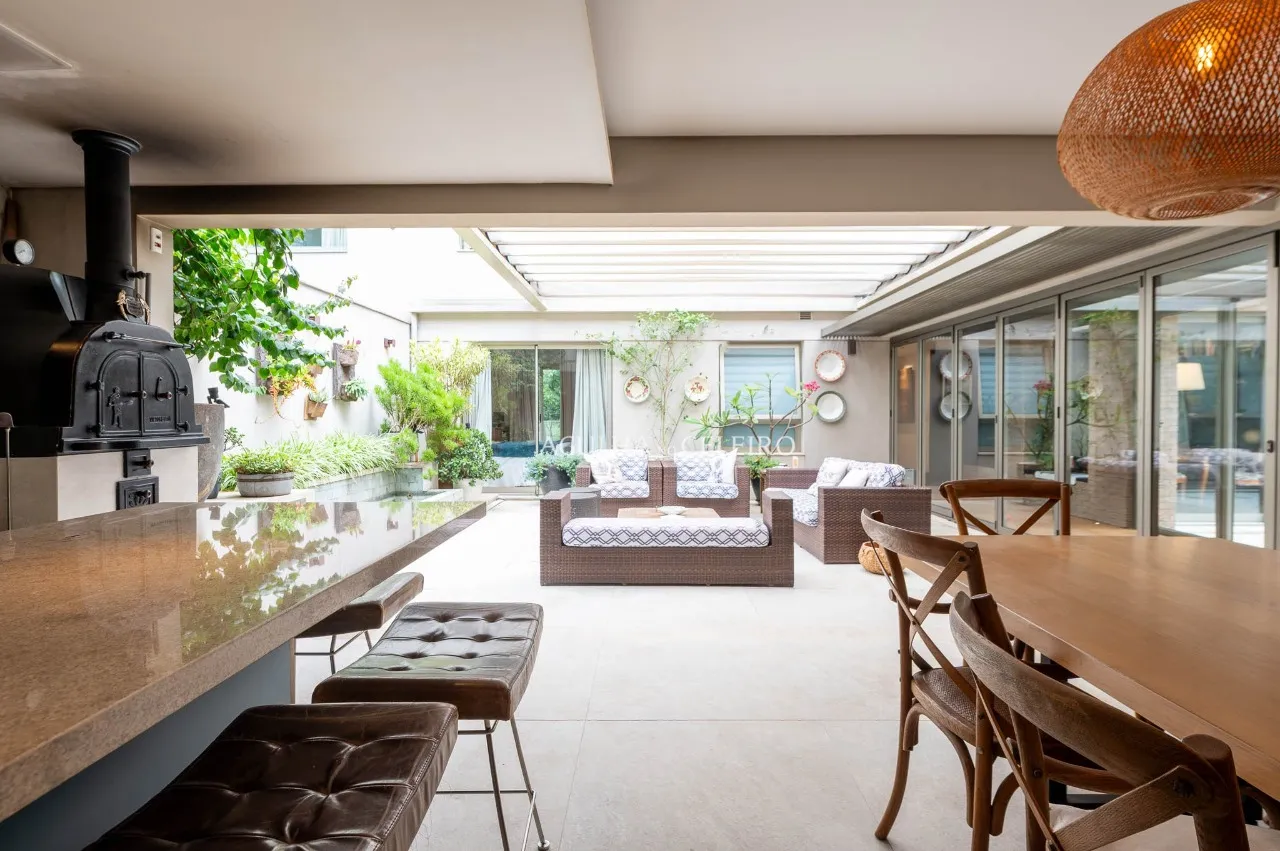 Casa em Condomínio no Alto de Pinheiros em frente ao Parque Villa-Lobos. – 14078